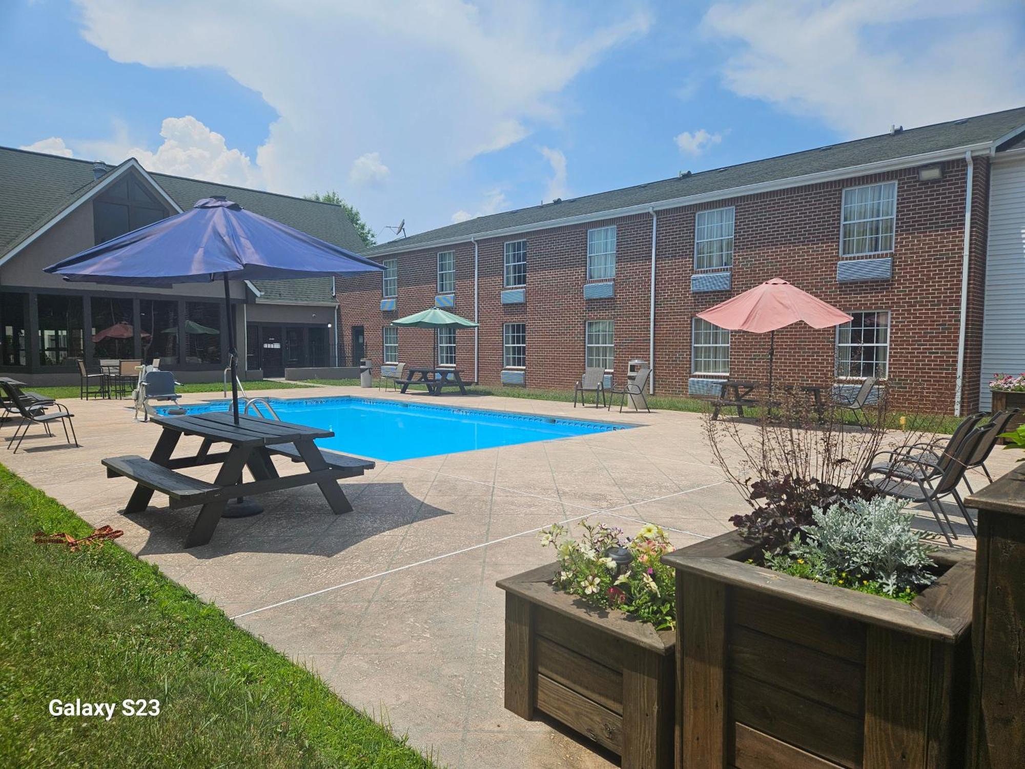 Quality Inn Dublin I-81 Exterior foto